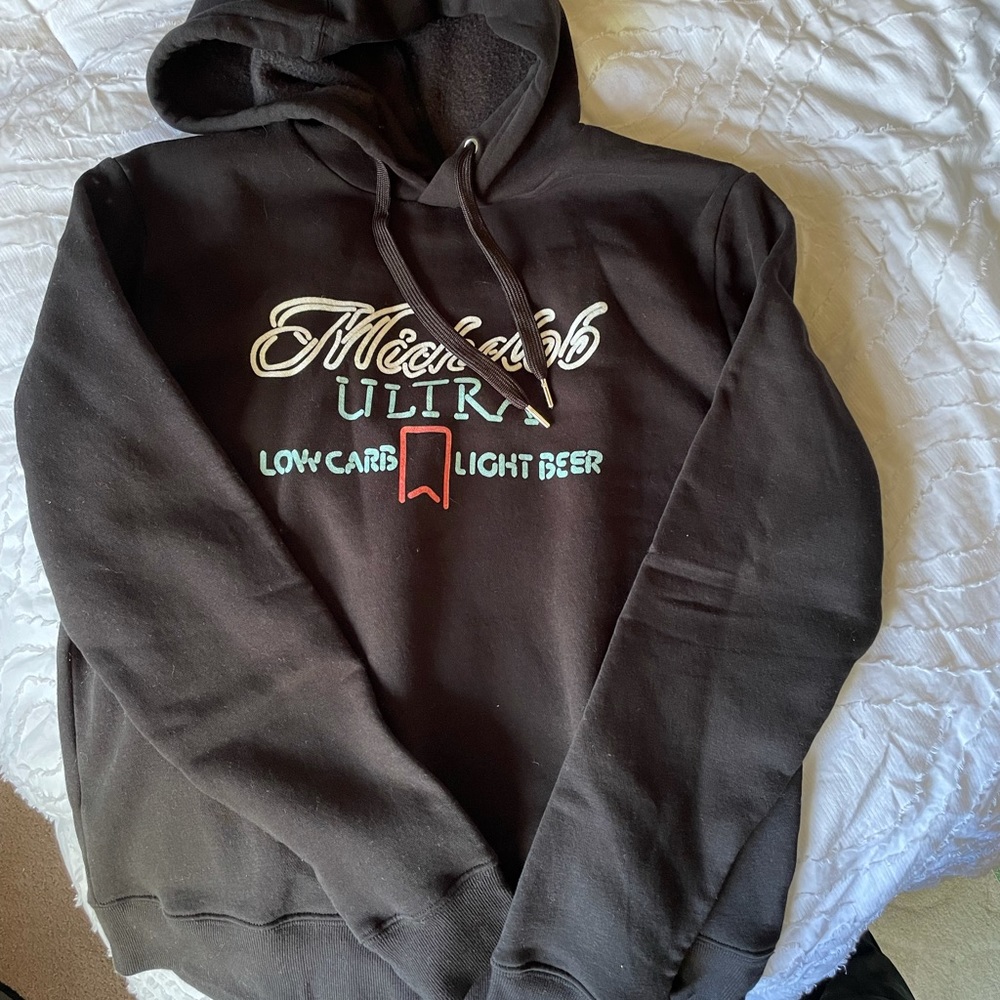 Michelob Ultra Beer Sweatshirt Black sz Medium